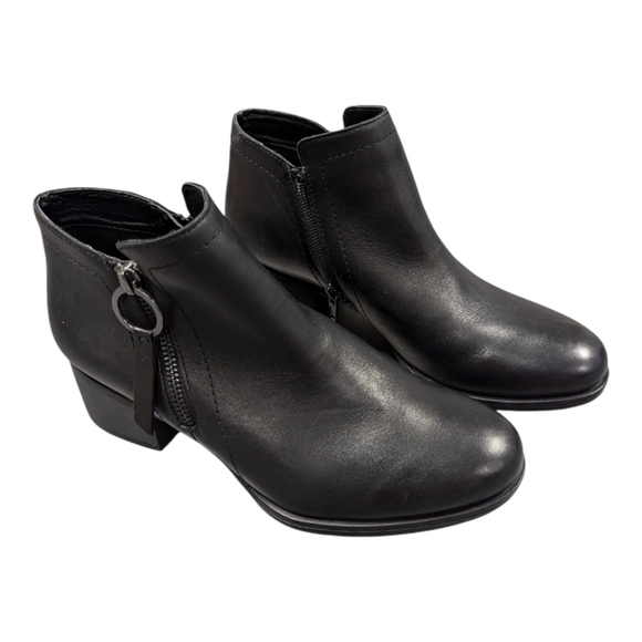 Naturalizer Denali Black Leather Double Zip Ankle Boots 7 Wide retails for $160 - Picture 3 of 11